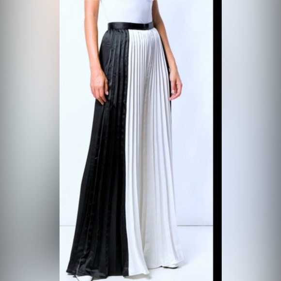 NWT Self-Portrait Accordion Pleated Pants - Picture 2 of 7